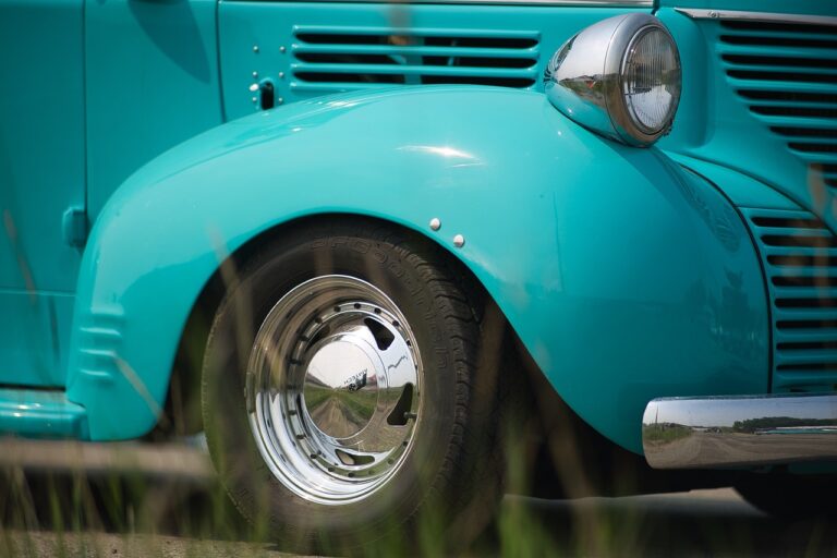 The Allure of Retro Travel: Vintage-Inspired Journeys and Nostalgic Experiences