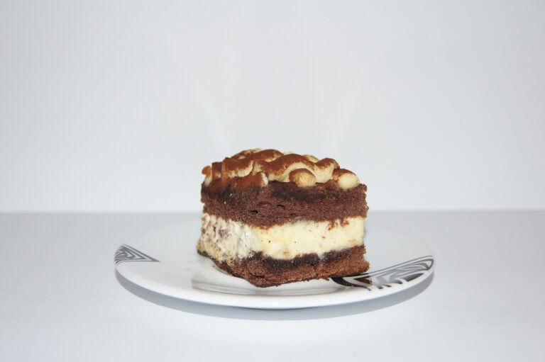 The Future of AR in Fashion: Virtual Try-Ons and Runway Experiences